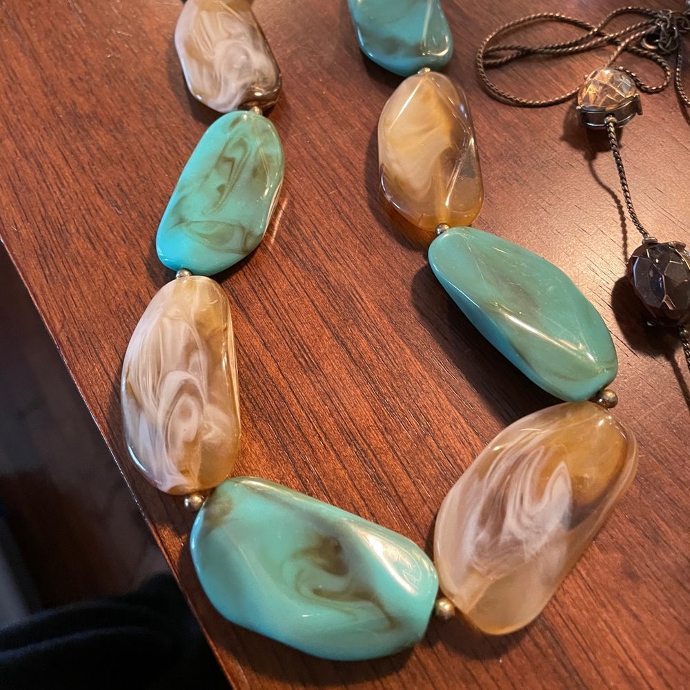 Necklace with turquoise and Tan stones